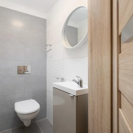 Tastefully Moniuszki In Cracow By Nolcegi Renters 아파트