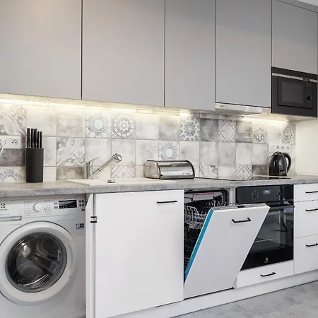 아파트 Tastefully Moniuszki In Cracow By Nolcegi Renters 크라쿠프
