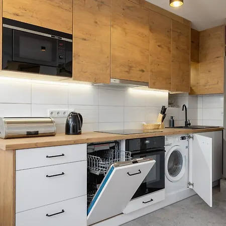 Tastefully Moniuszki In Cracow By Nolcegi Renters * 크라쿠프