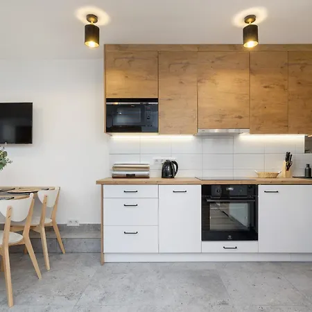 아파트 Tastefully Moniuszki In Cracow By Nolcegi Renters 크라쿠프