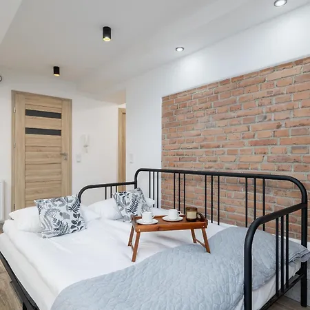 Tastefully Moniuszki In Cracow By Nolcegi Renters 크라쿠프